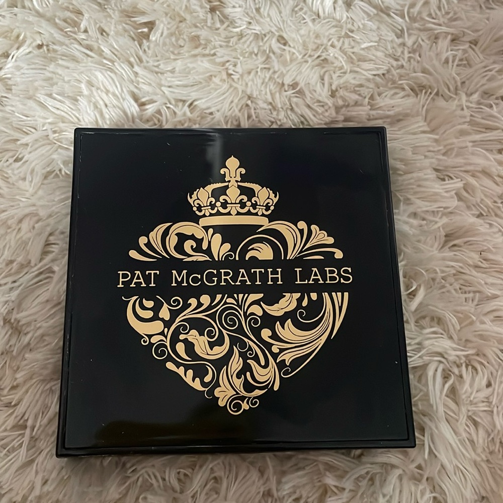 Pat McGrath labs sublime skin highlighter